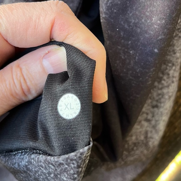 Lululemon Men’s Pace Breaker 9” Shorts In Ocean Spray Ice Grey Black Sz XL - Picture 4 of 16